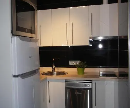 Plaza Espana - 3 Bedroom - Lual *