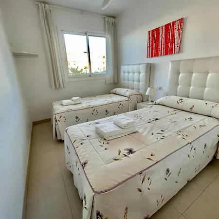 Апартаменты Plaza Espana - 3 Bedroom - Lual Нерха
