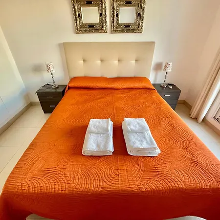 Plaza Espana - 3 Bedroom - Lual Нерха